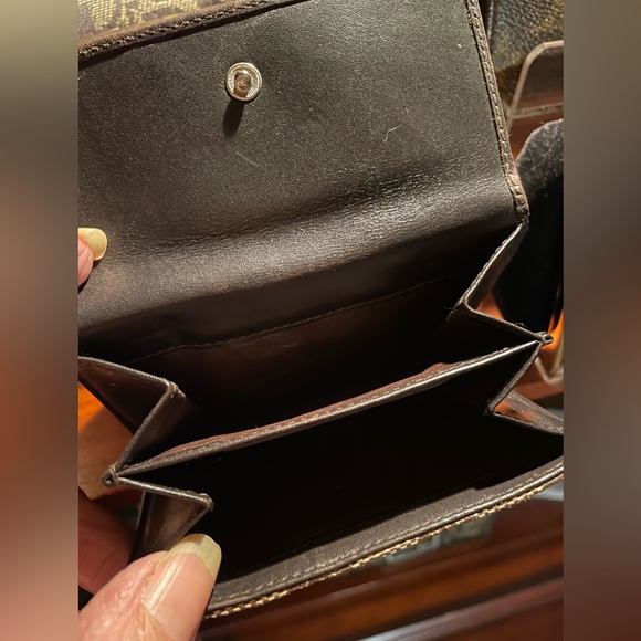 Gucci monogram key case - Picture 11 of 17